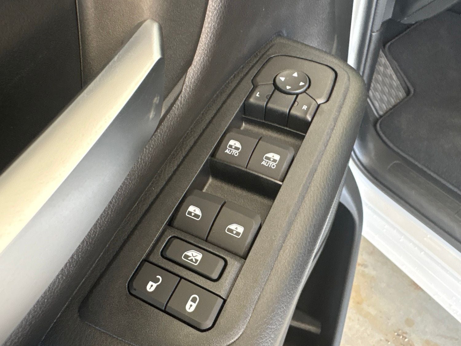 2026 RAM Ram 1500 RAM 1500 EXPRESS CREW CAB 4X2 5'7' BOX
