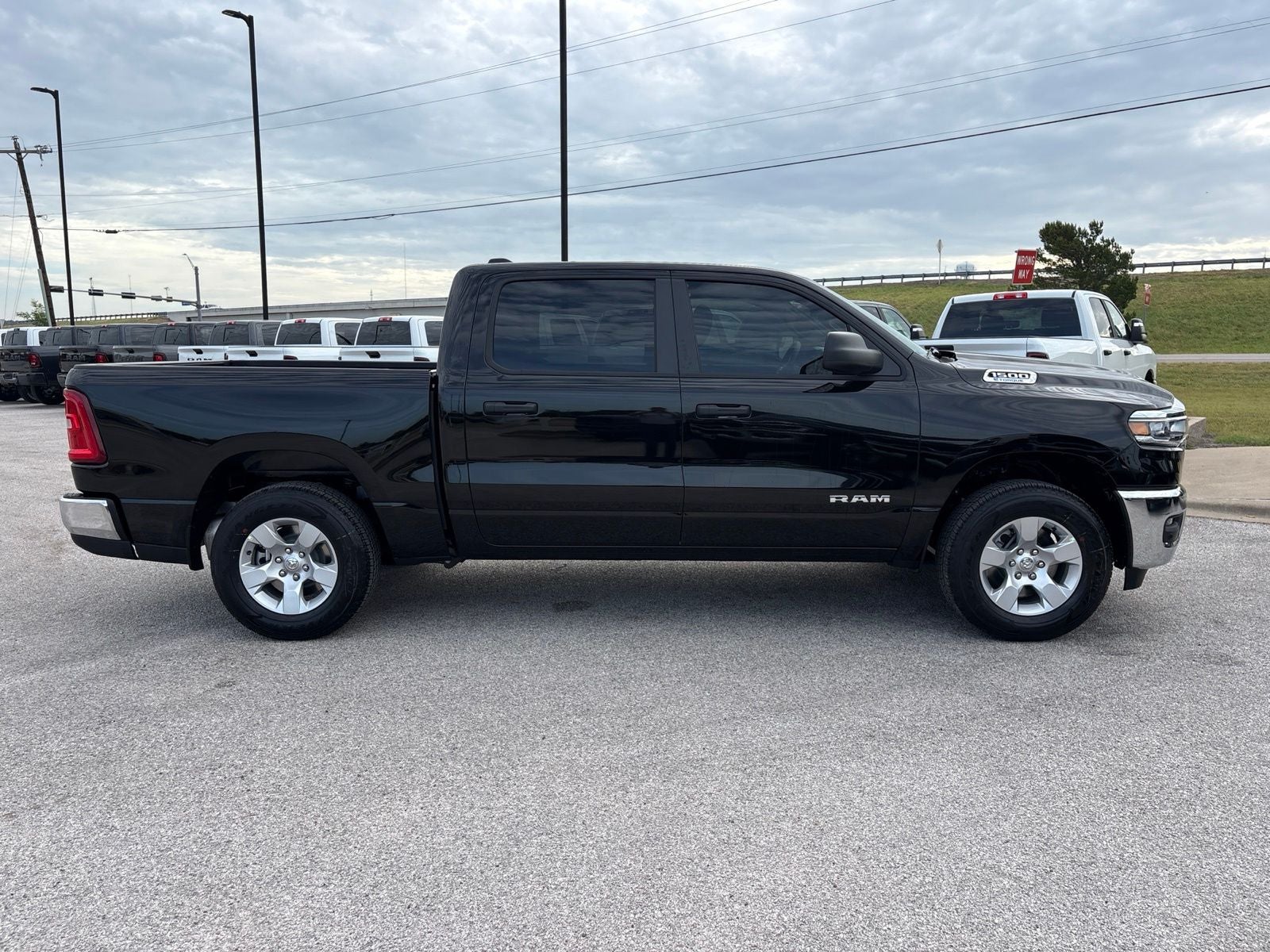 2026 RAM Ram 1500 RAM 1500 LONE STAR CREW CAB 4X4 5'7' BOX