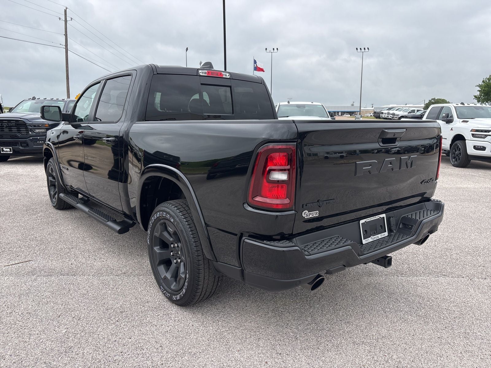 2026 RAM Ram 1500 RAM 1500 LONE STAR CREW CAB 4X4 5'7' BOX