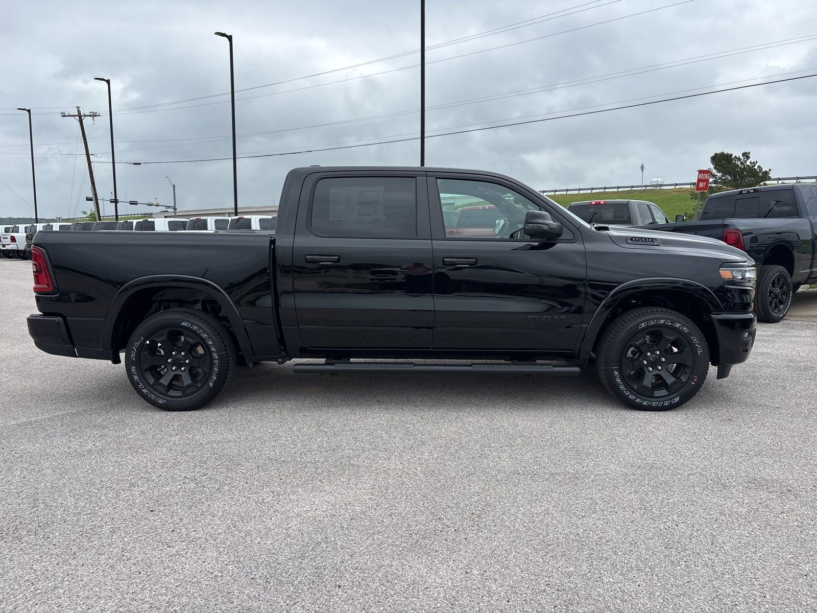 2026 RAM Ram 1500 RAM 1500 LONE STAR CREW CAB 4X4 5'7' BOX