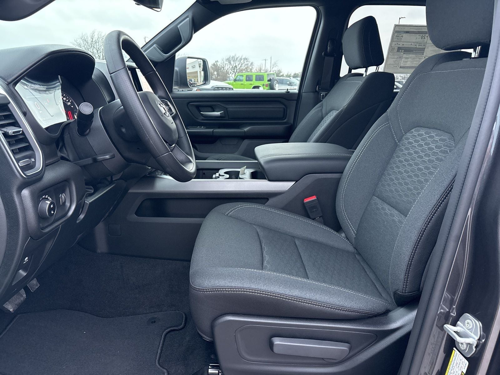 2026 RAM Ram 1500 RAM 1500 EXPRESS CREW CAB 4X4 5'7' BOX