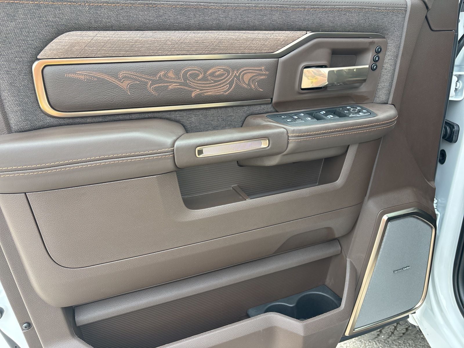 2026 RAM Ram 2500 RAM 2500 LIMITED LONGHORN CREW CAB 4X4 6'4' BOX