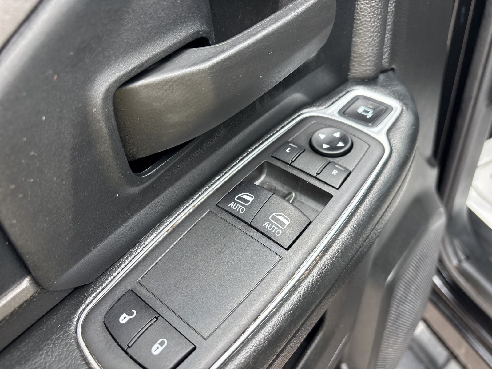 2024 RAM 3500 Chassis Tradesman/SLT