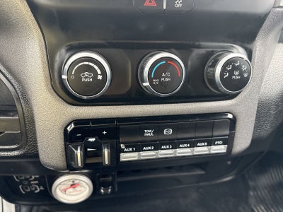 2024 RAM 3500 Chassis Tradesman/SLT