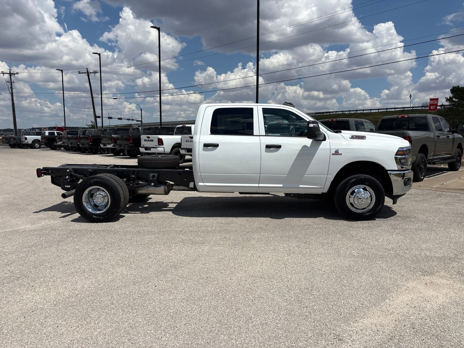 2027 RAM 3500 Chassis Cab Tradesman