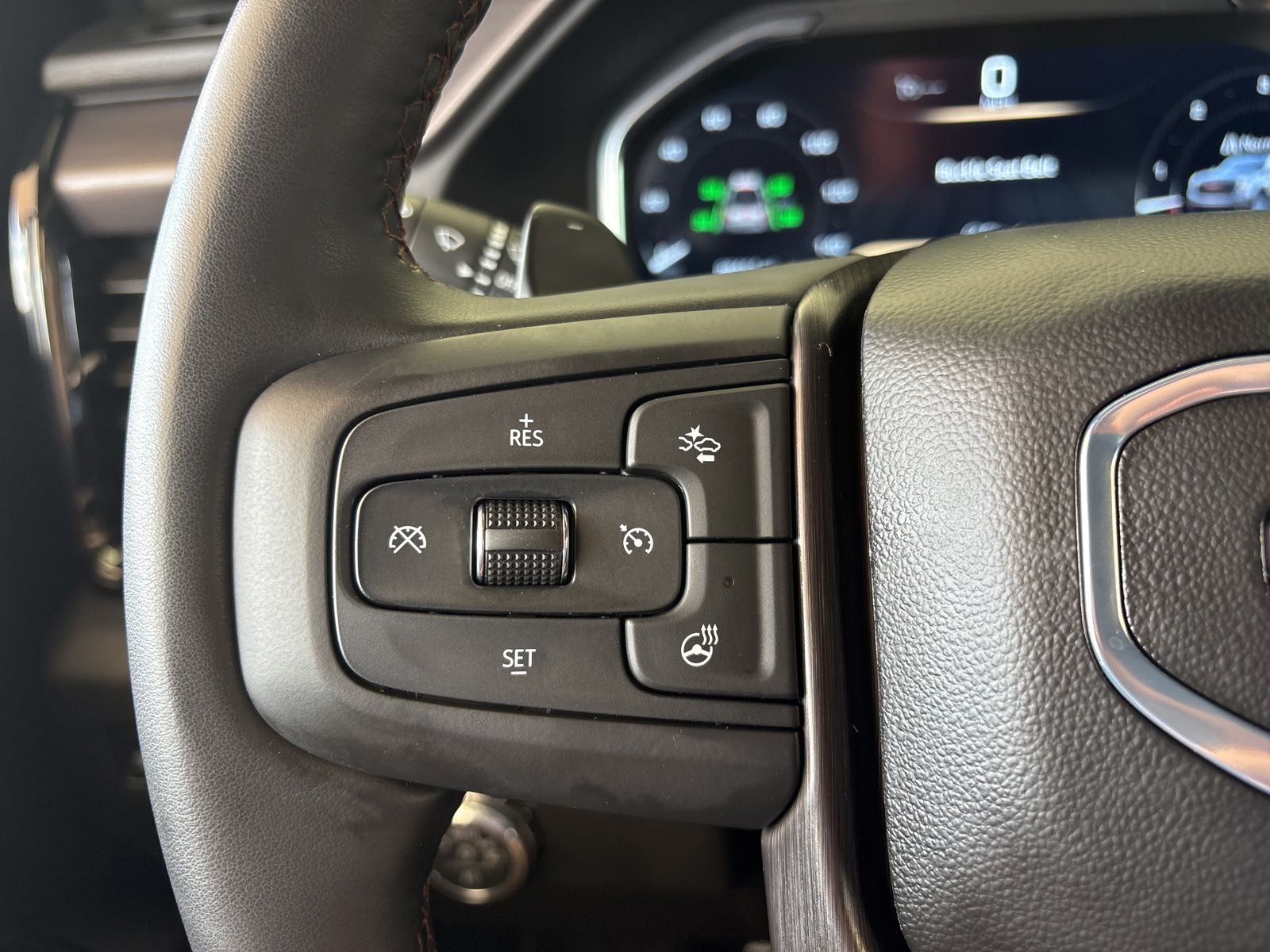 2024 GMC Sierra 1500 4WD Crew Cab Short Box AT4