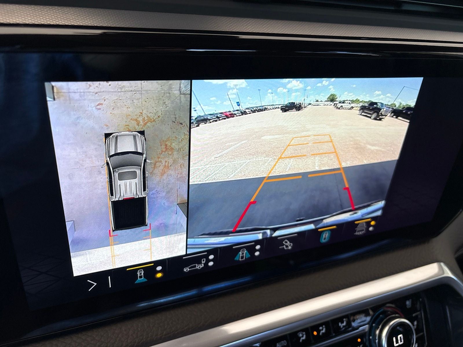2022 GMC Sierra 1500 4WD Crew Cab Short Box Denali