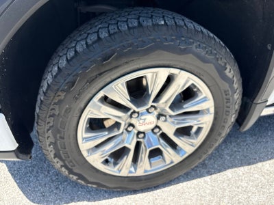 2022 GMC Sierra 1500 4WD Crew Cab Short Box Denali