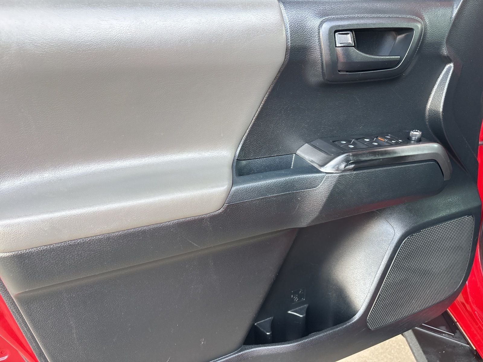 2016 Toyota Tacoma SR5 V6