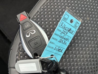 2019 INFINITI QX30 LUXE