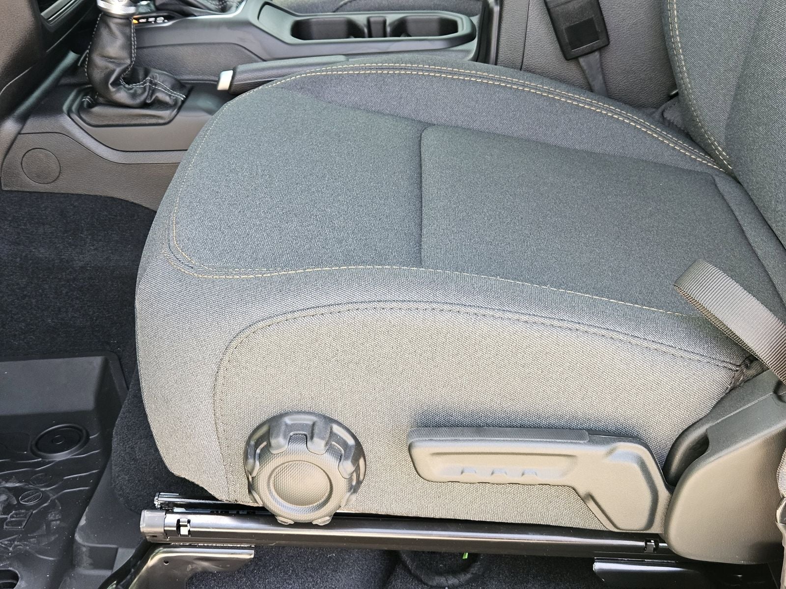 2025 Jeep Wrangler WRANGLER 4-DOOR SPORT