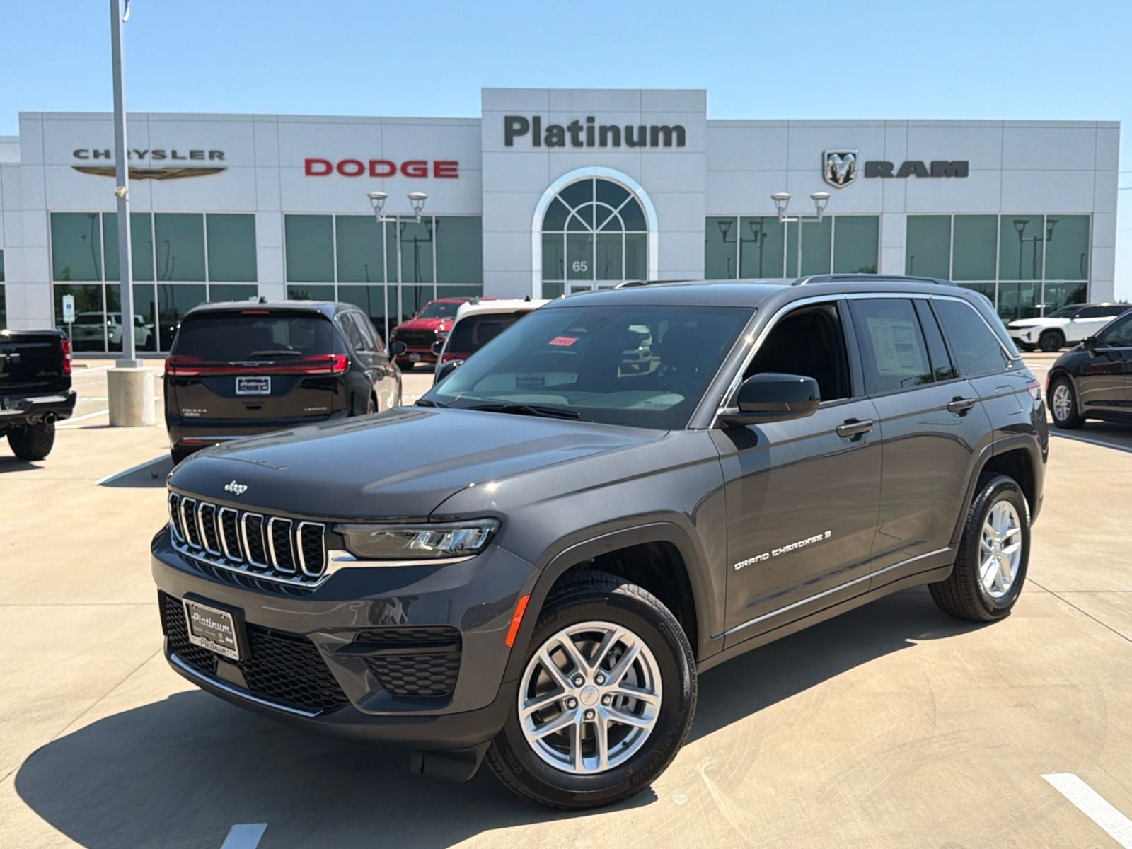 2026 Jeep Grand Cherokee GRAND CHEROKEE LAREDO 4X2