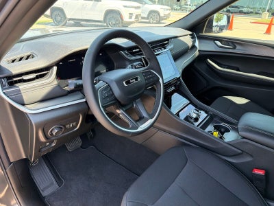 2026 Jeep Grand Cherokee GRAND CHEROKEE LAREDO 4X2