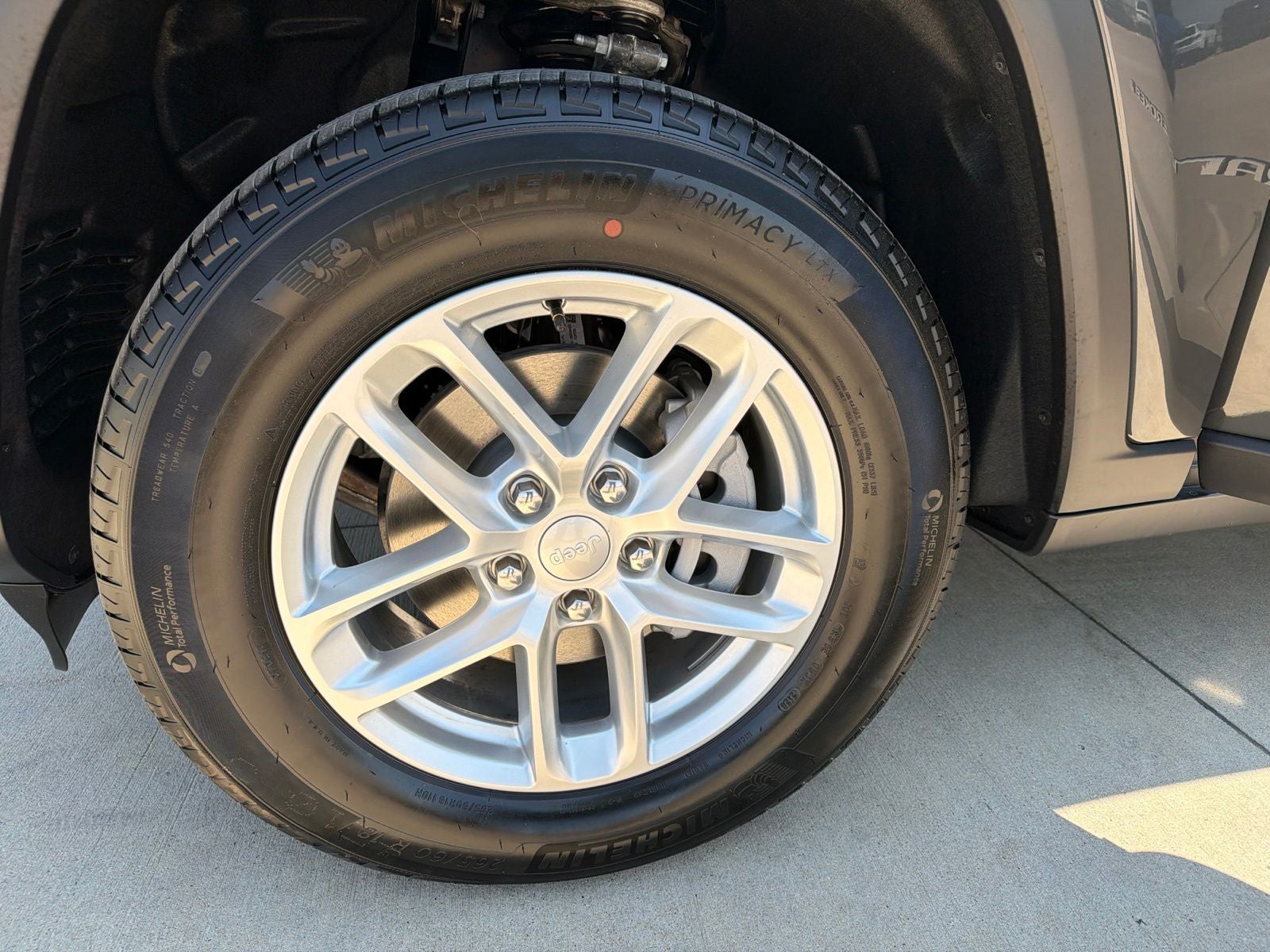 2026 Jeep Grand Cherokee GRAND CHEROKEE LAREDO 4X2
