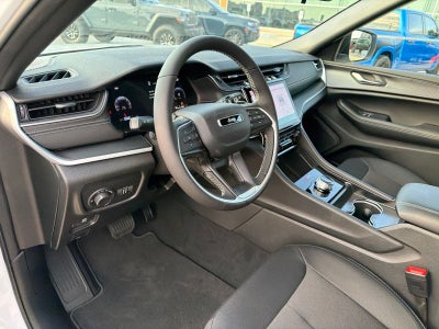 2027 Jeep Grand Cherokee Laredo X