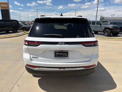 2027 Jeep Grand Cherokee Laredo X
