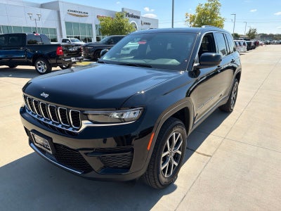 2027 Jeep Grand Cherokee Laredo X