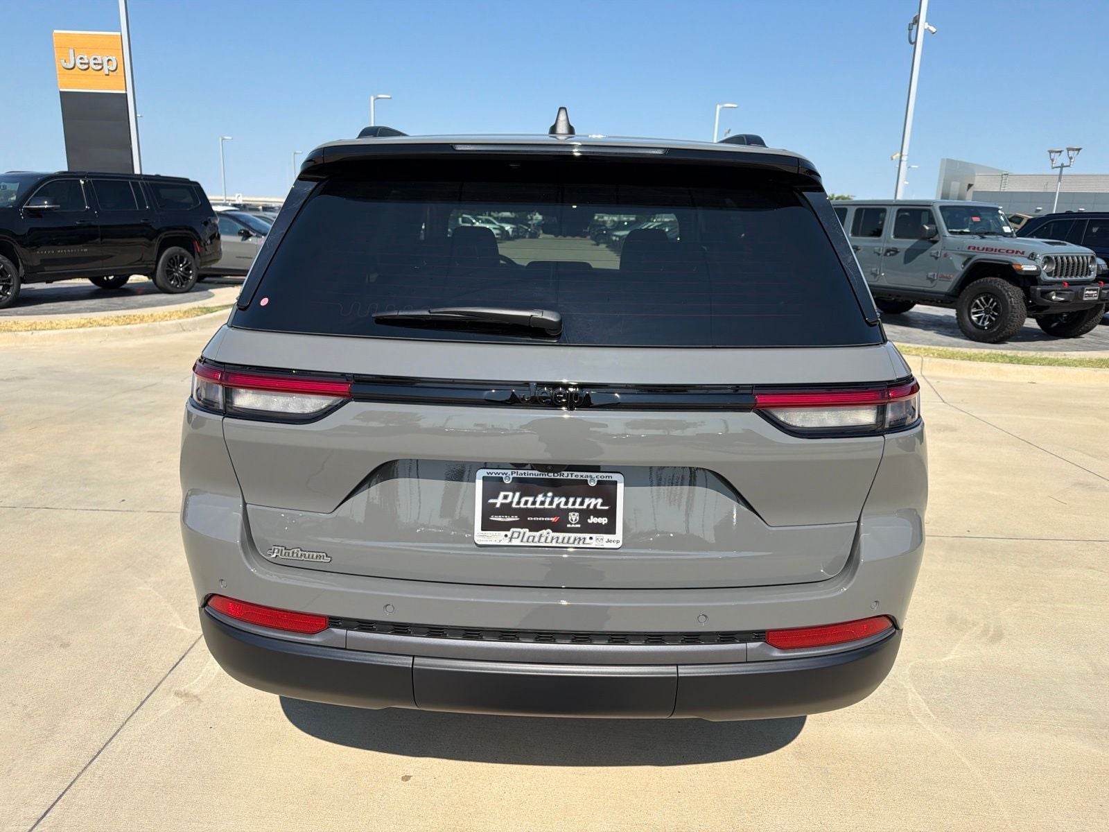 2027 Jeep Grand Cherokee Limited