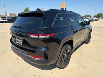 2026 Jeep Grand Cherokee GRAND CHEROKEE LAREDO ALTITUDE 4X4