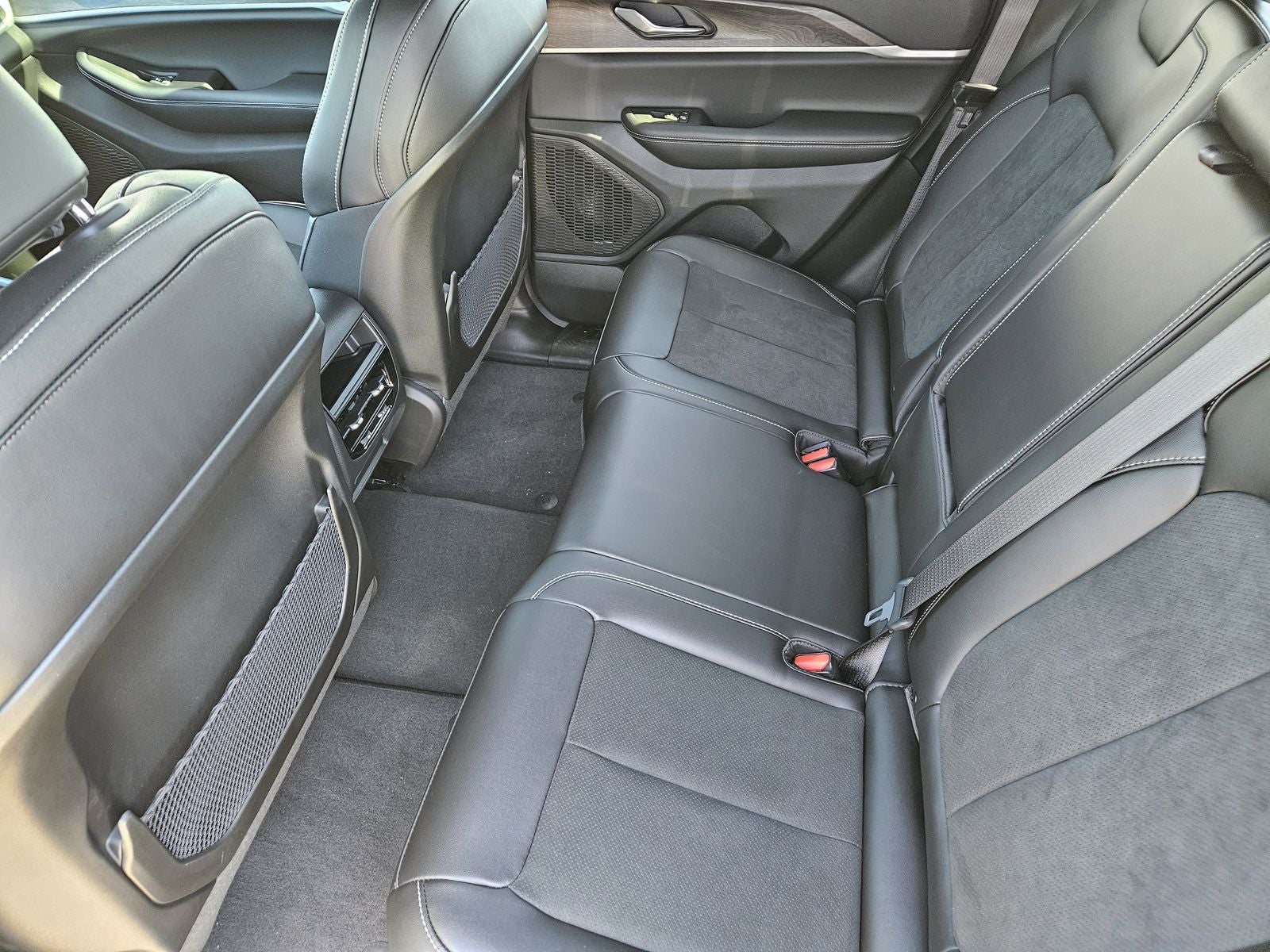 2026 Jeep Grand Cherokee GRAND CHEROKEE ALTITUDE 4X4