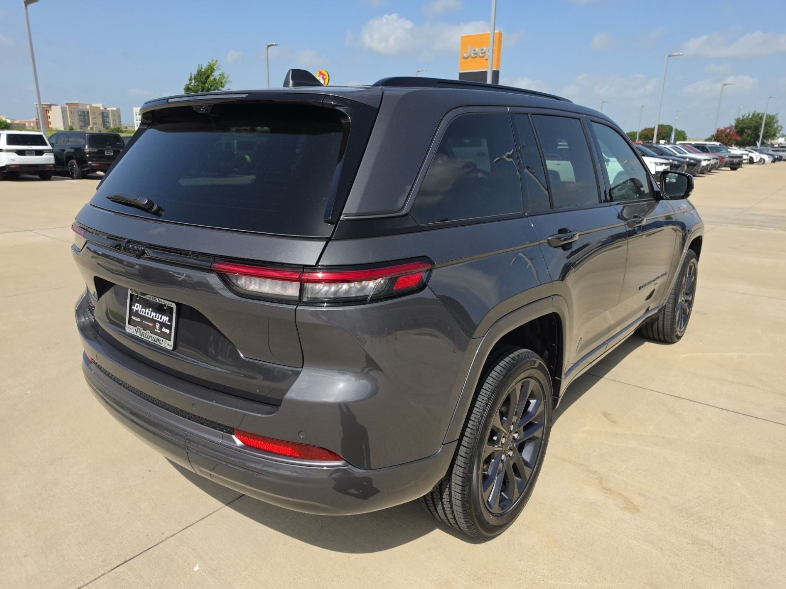 2026 Jeep Grand Cherokee GRAND CHEROKEE LIMITED RESERVE 4X4