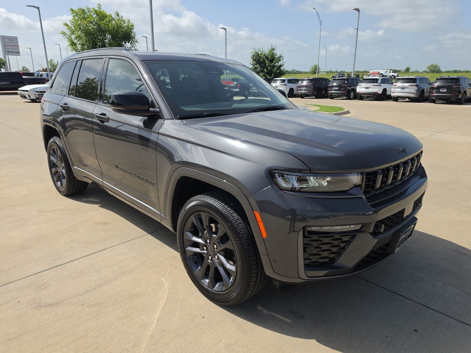 2026 Jeep Grand Cherokee GRAND CHEROKEE LIMITED RESERVE 4X4