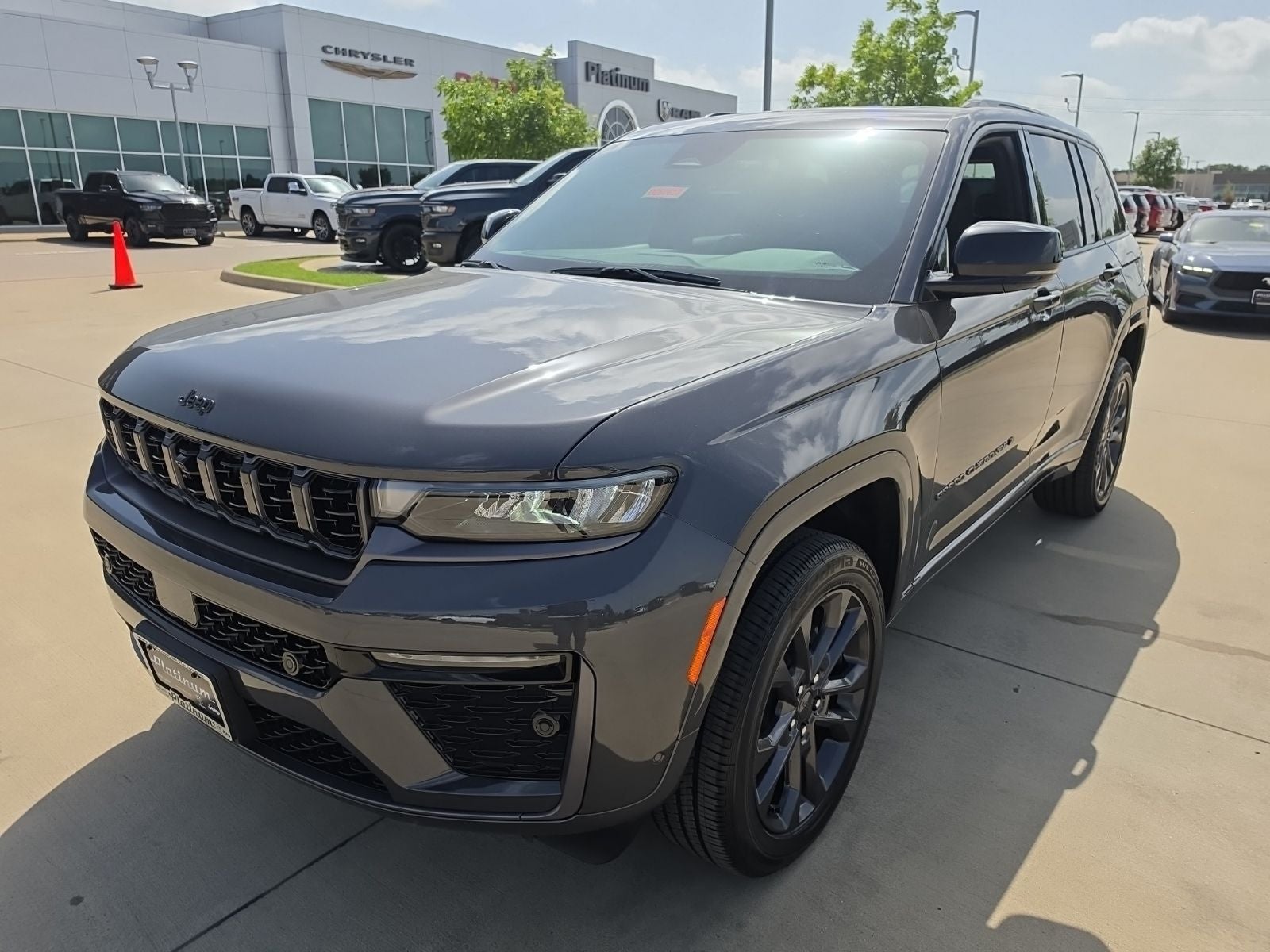 2026 Jeep Grand Cherokee GRAND CHEROKEE LIMITED RESERVE 4X4