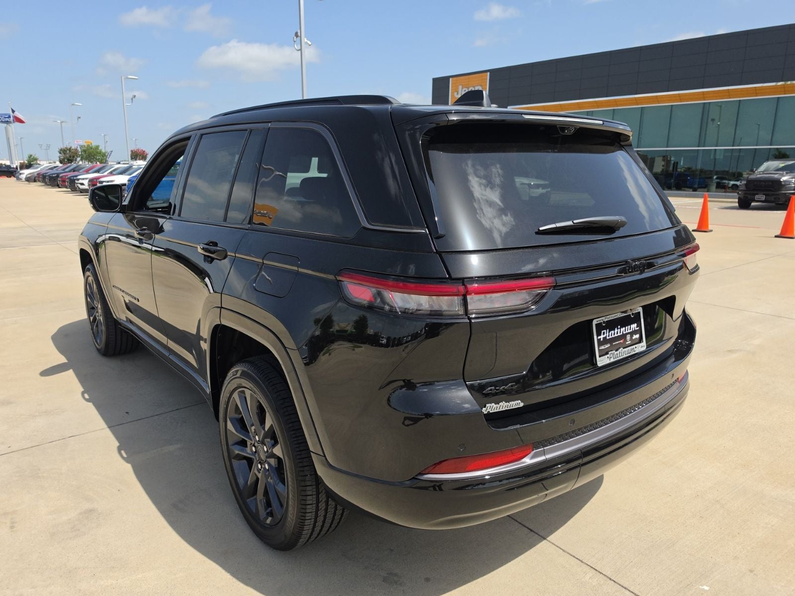 2026 Jeep Grand Cherokee GRAND CHEROKEE LIMITED RESERVE 4X4