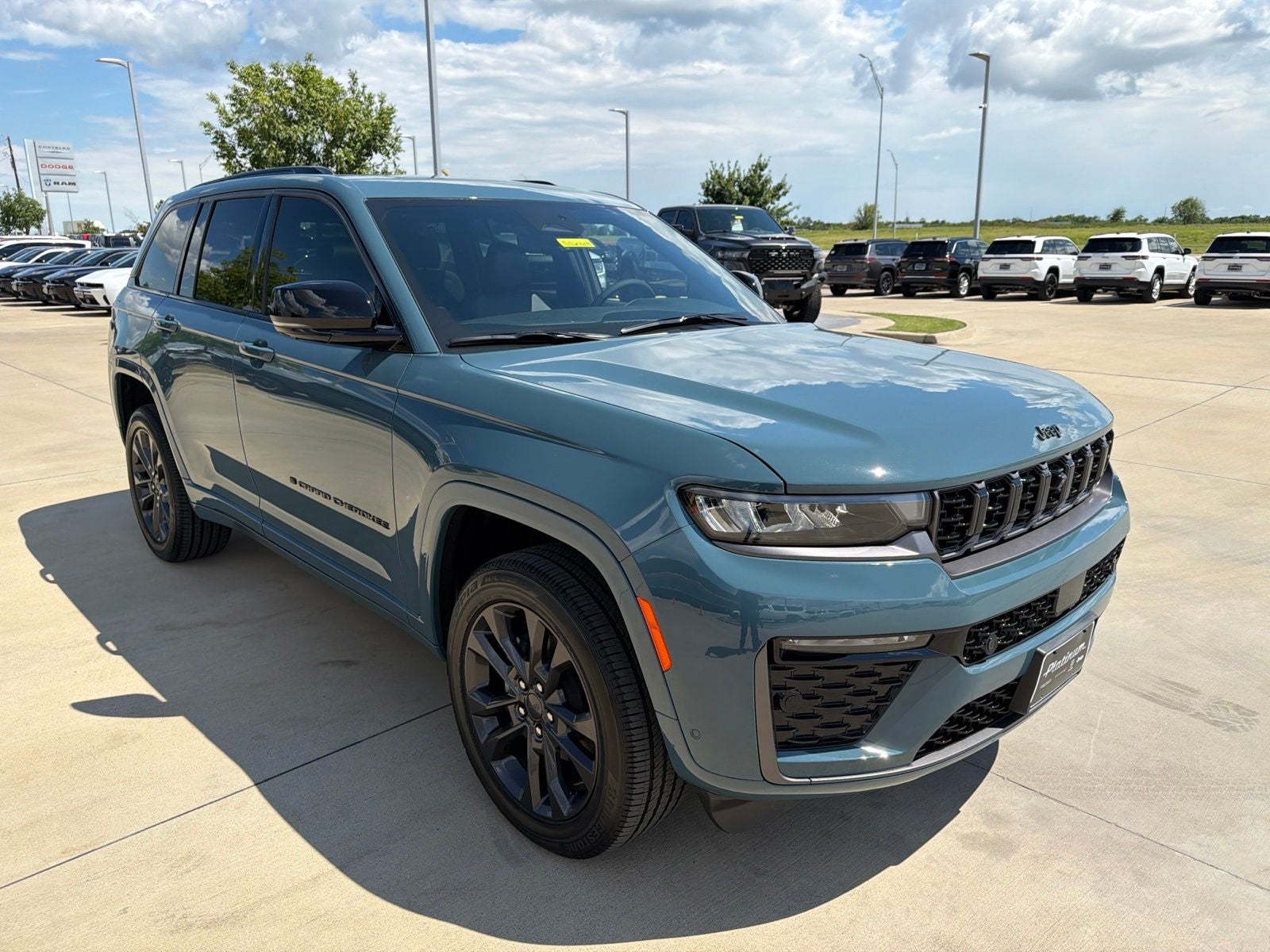 2026 Jeep Grand Cherokee GRAND CHEROKEE LIMITED RESERVE 4X4