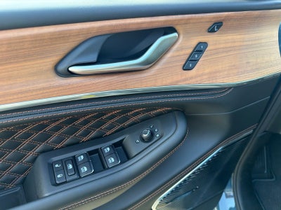2027 Jeep Grand Cherokee Summit