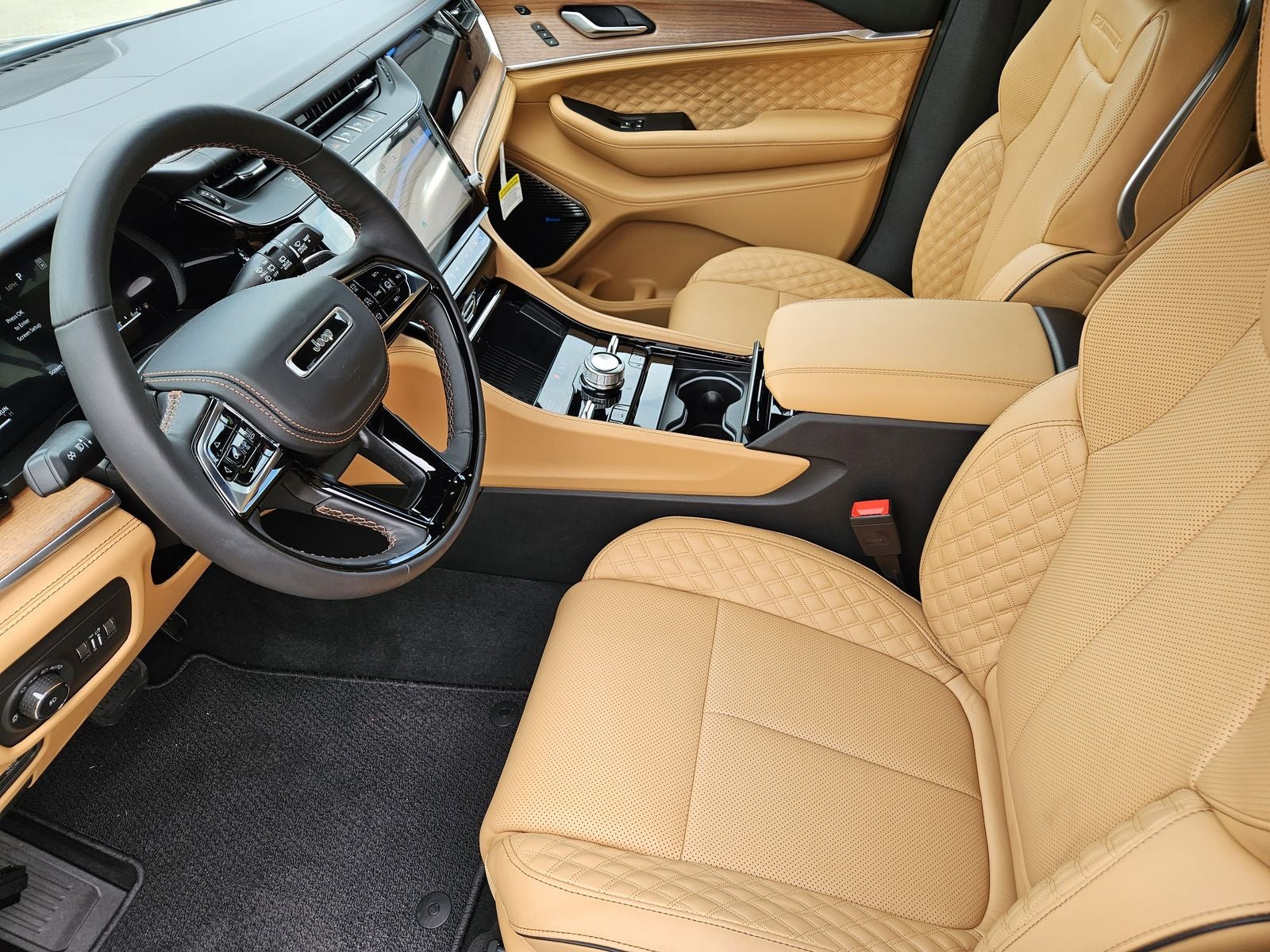 2026 Jeep Grand Cherokee GRAND CHEROKEE SUMMIT 4X4