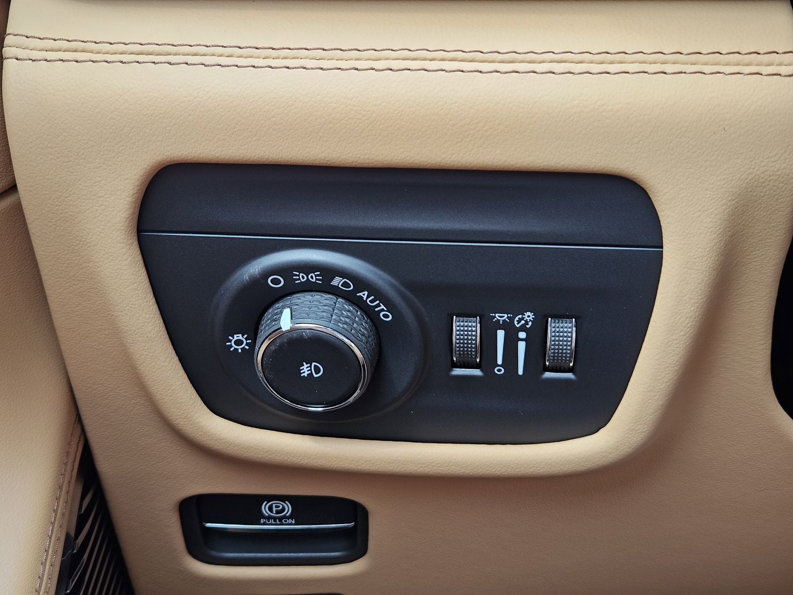 2026 Jeep Grand Cherokee GRAND CHEROKEE SUMMIT 4X4