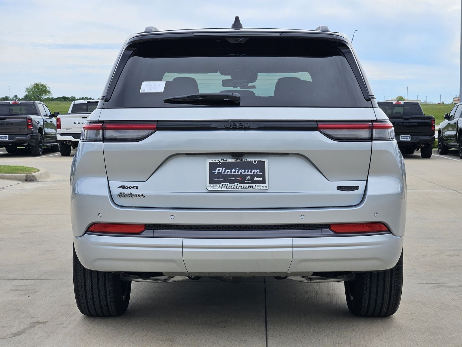 2026 Jeep Grand Cherokee GRAND CHEROKEE SUMMIT 4X4