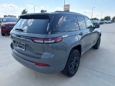 2027 Jeep Grand Cherokee Summit