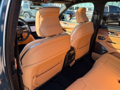 2027 Jeep Grand Cherokee Summit