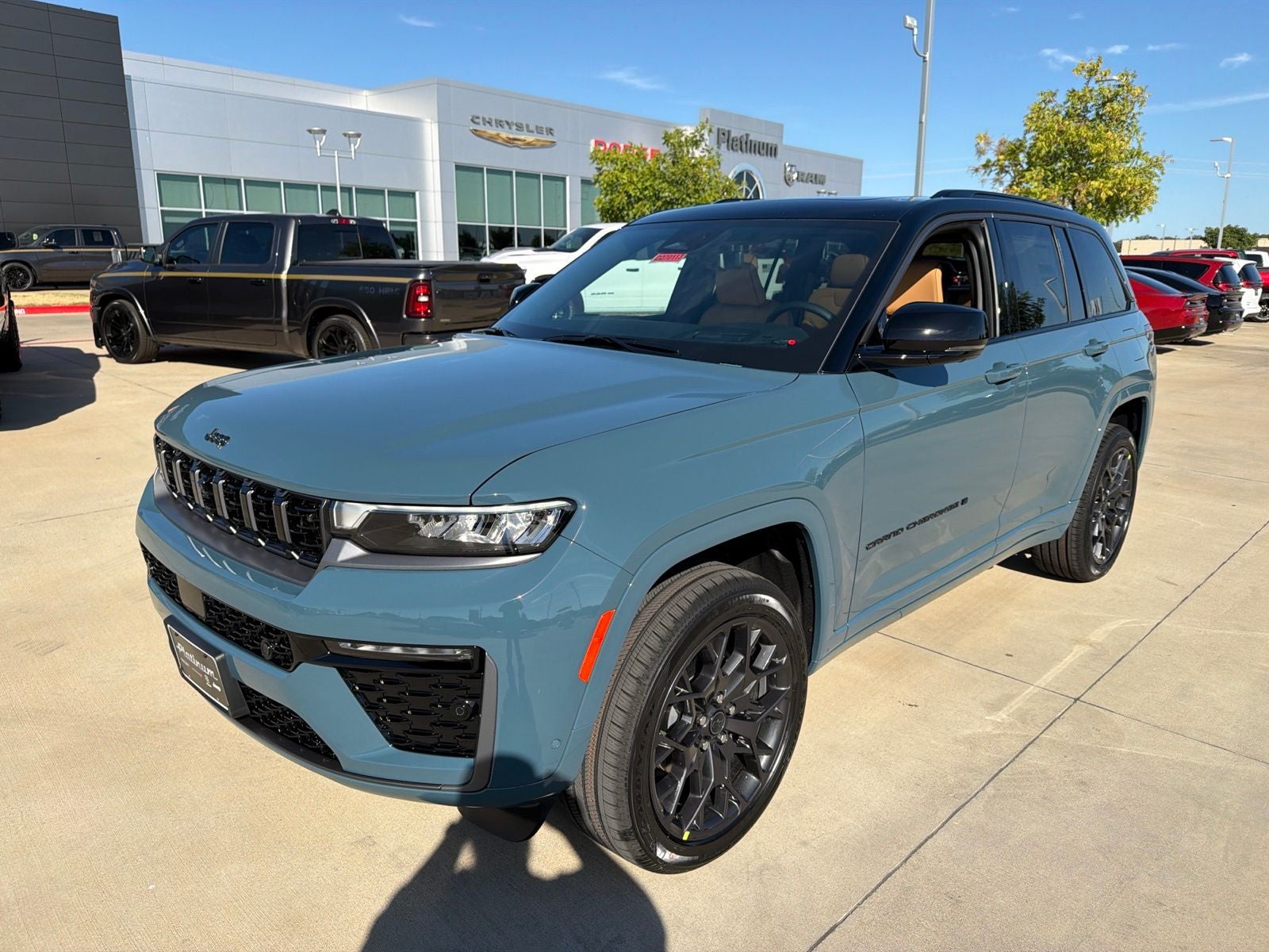 2027 Jeep Grand Cherokee Summit