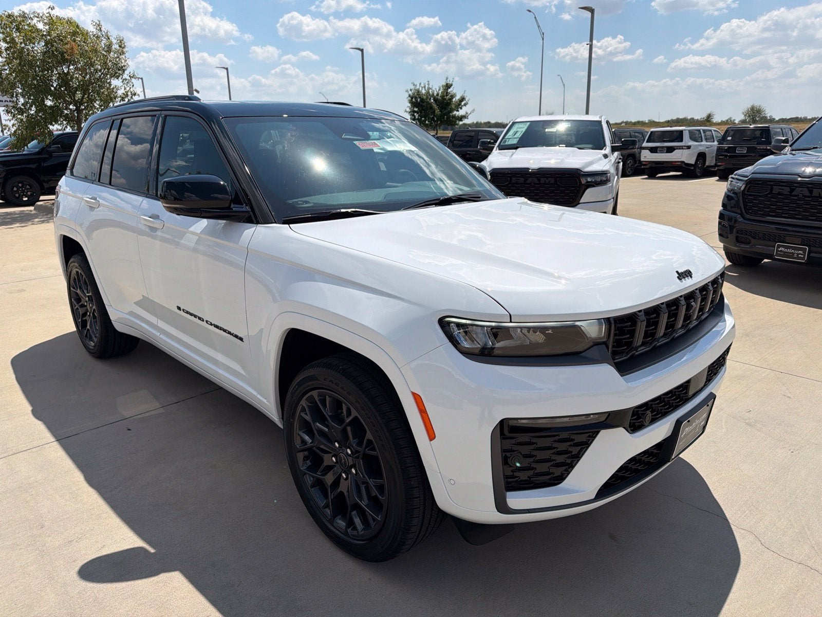 2027 Jeep Grand Cherokee Summit