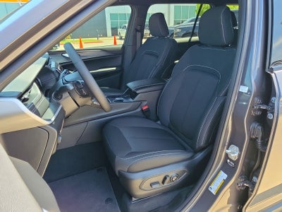 2026 Jeep Grand Cherokee L GRAND CHEROKEE L LAREDO X 4X2