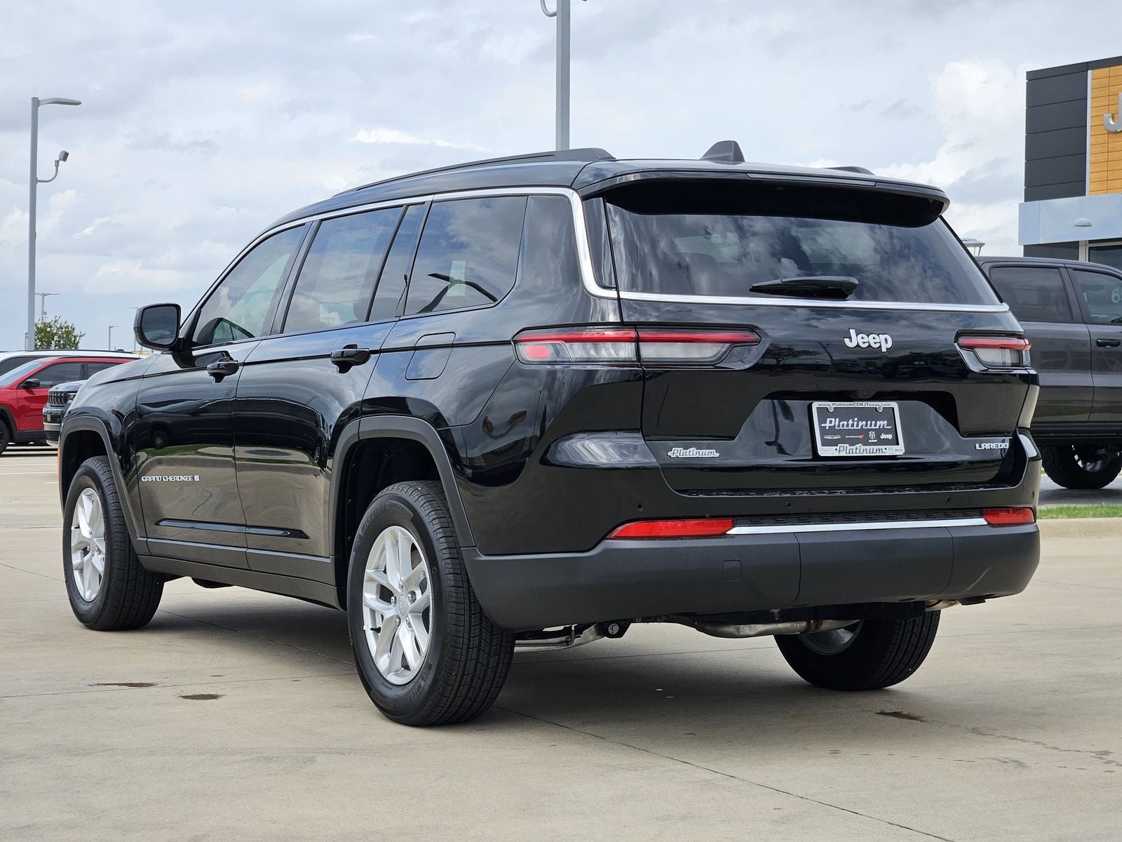 2026 Jeep Grand Cherokee L GRAND CHEROKEE L LAREDO 4X2