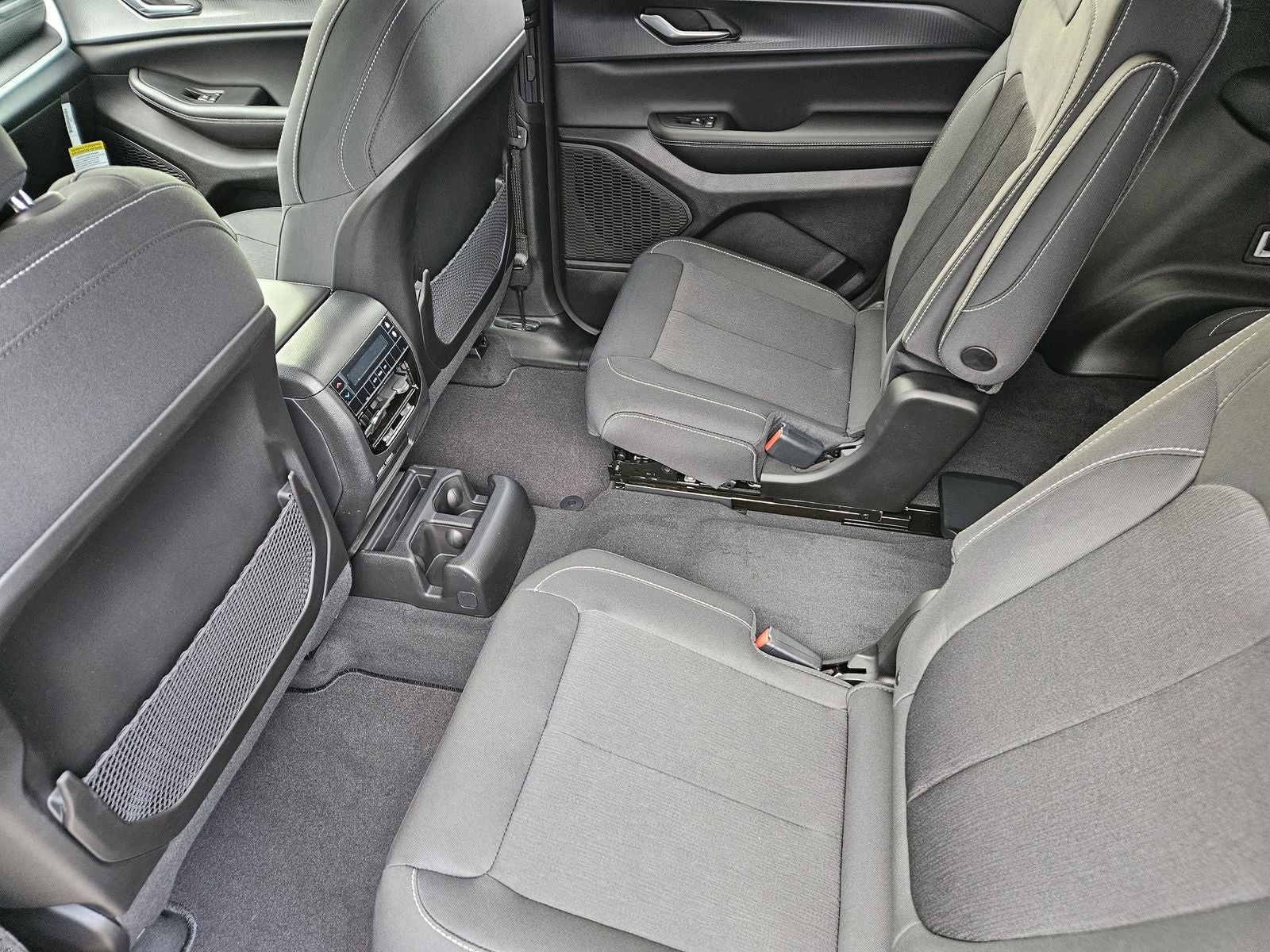 2025 Jeep Grand Cherokee L GRAND CHEROKEE L LAREDO X 4X2