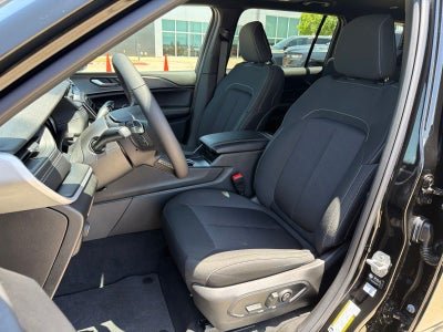 2026 Jeep Grand Cherokee L GRAND CHEROKEE L LAREDO X 4X2