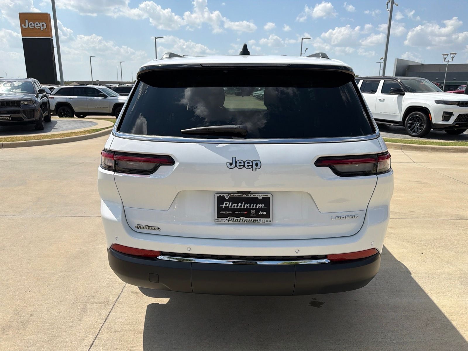 2026 Jeep Grand Cherokee L GRAND CHEROKEE L LAREDO 4X2