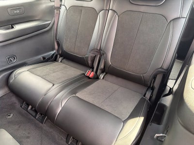 2027 Jeep Grand Cherokee L Laredo Altitude