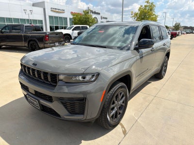 2027 Jeep Grand Cherokee L Laredo Altitude