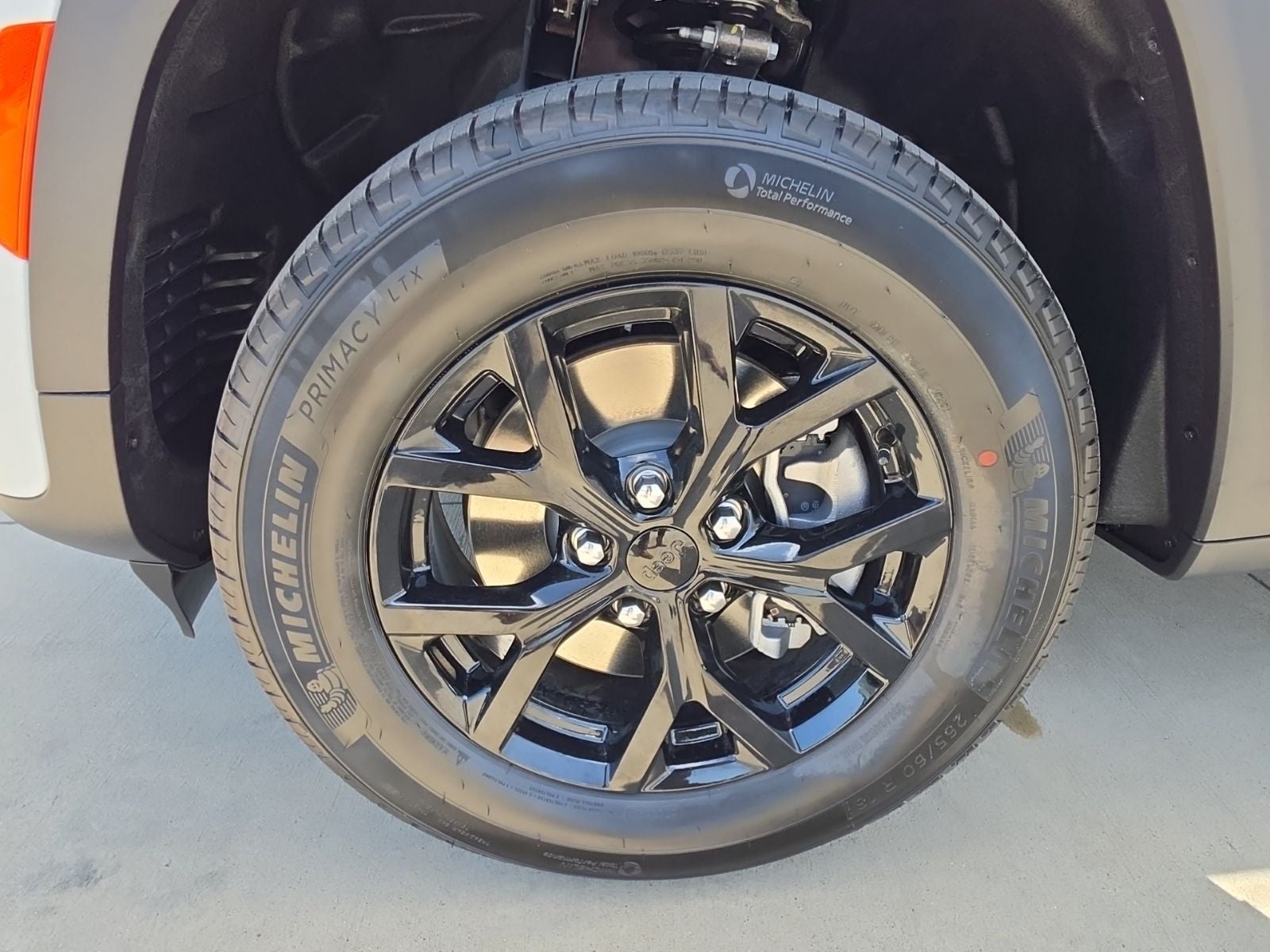 2026 Jeep Grand Cherokee L GRAND CHEROKEE L LAREDO ALTITUDE 4X2