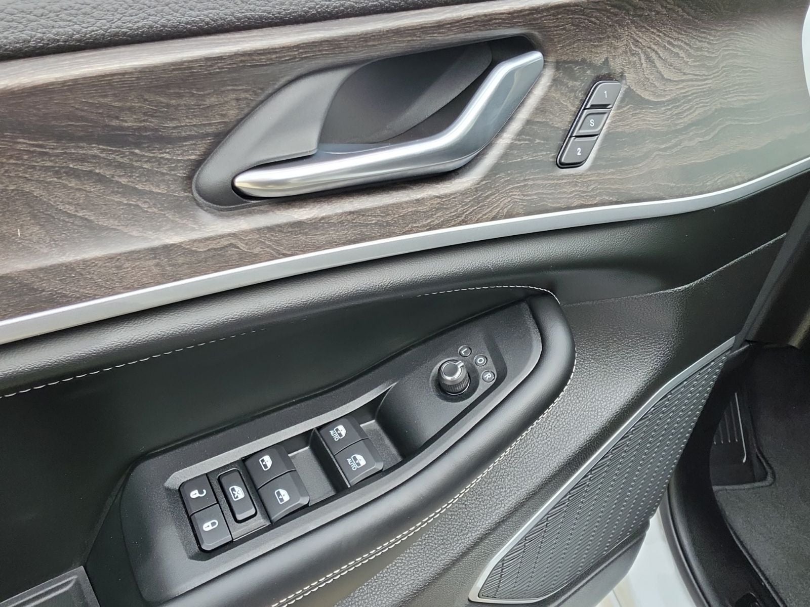 2026 Jeep Grand Cherokee L GRAND CHEROKEE L LIMITED RESERVE 4X4