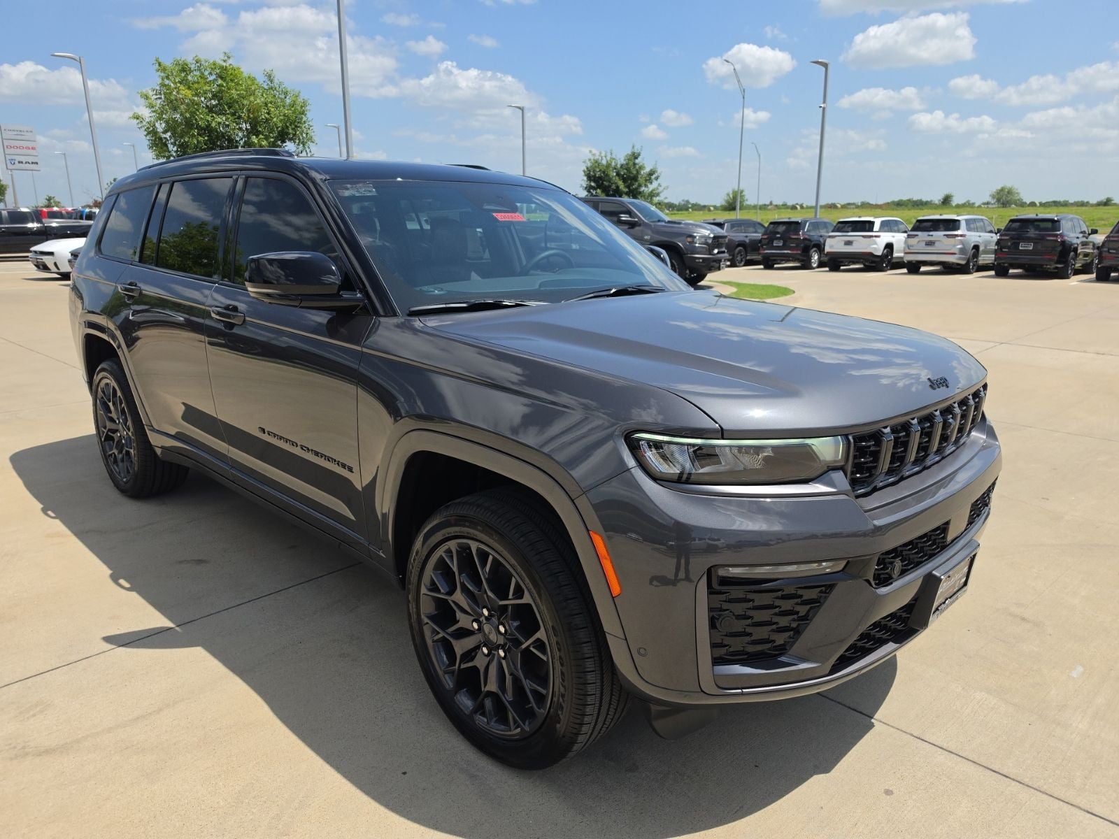 2026 Jeep Grand Cherokee L GRAND CHEROKEE L SUMMIT 4X4