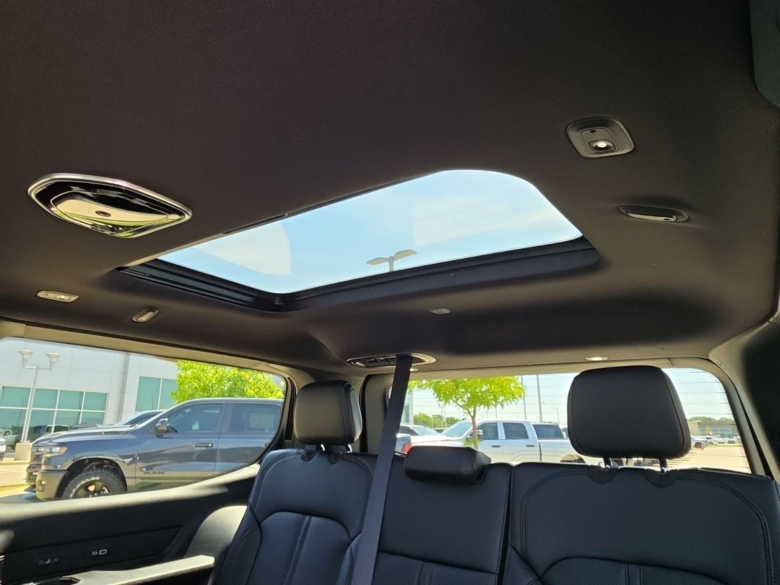 2026 Jeep Grand Wagoneer GRAND WAGONEER 4X2