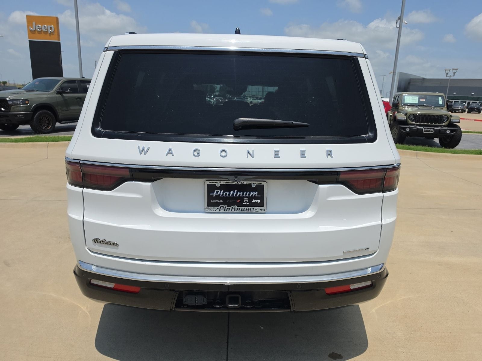 2024 Jeep Wagoneer Series II 4x2