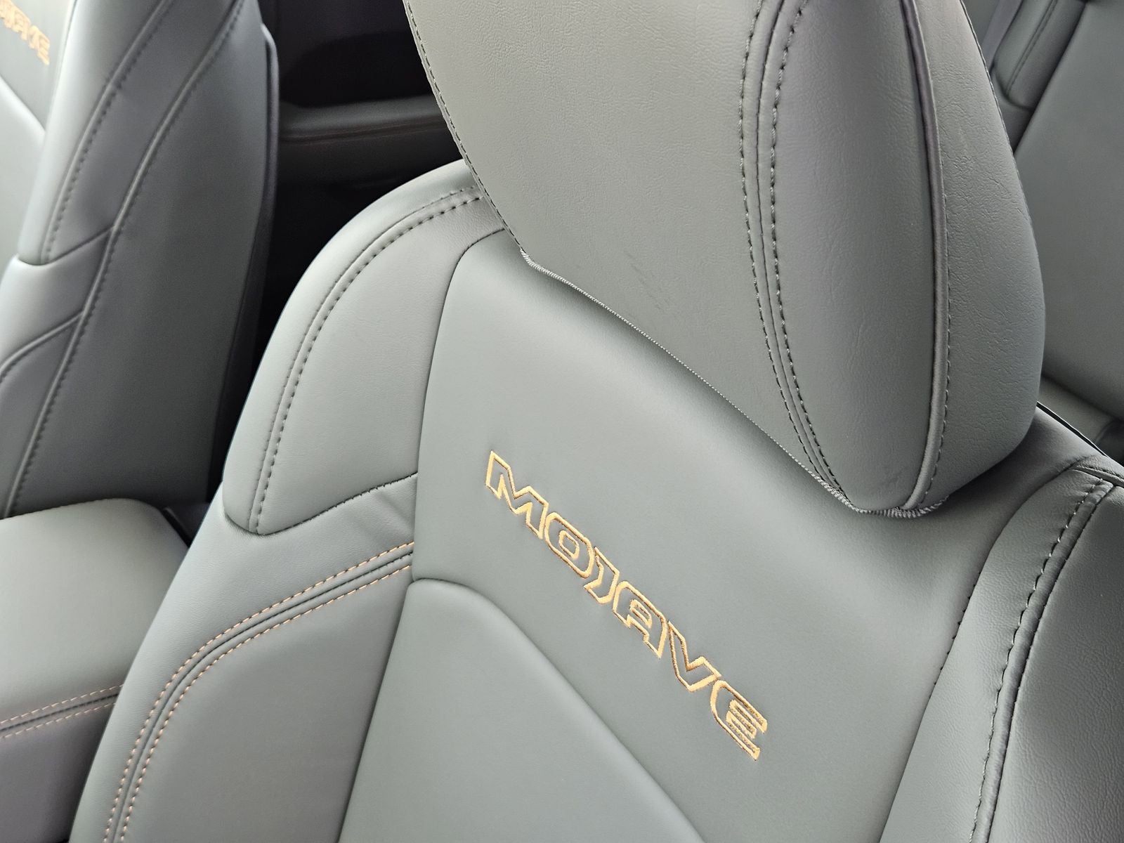 2026 Jeep Gladiator GLADIATOR MOJAVE X 4X4